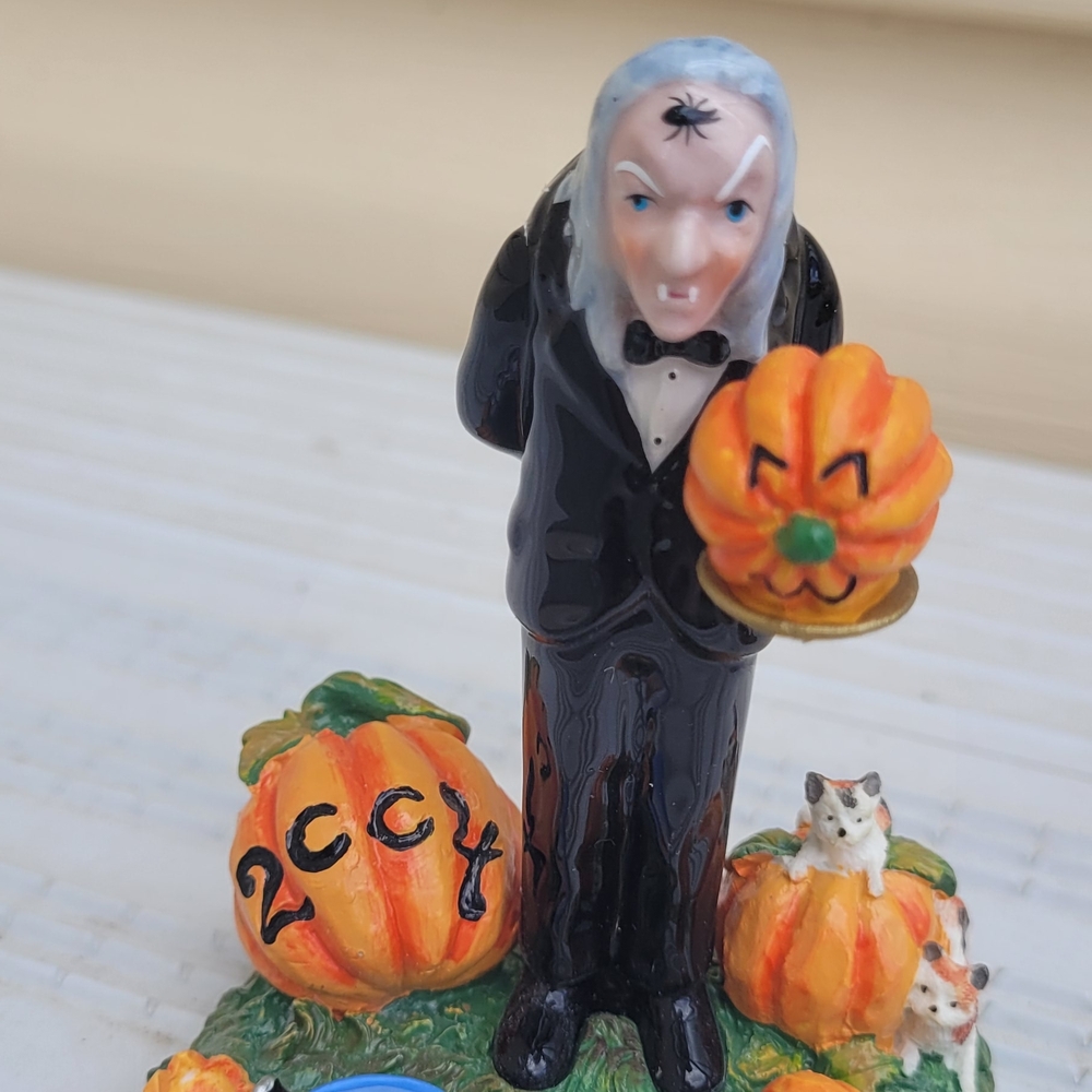 Department 56 Limited Edition Figurine Base